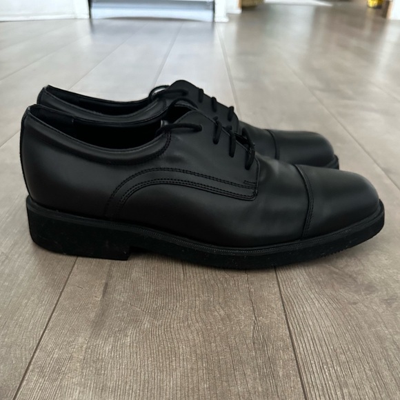 Rockport Waterproof Black Leather Dress Shoes Men’s Size 9W EUC main image 7